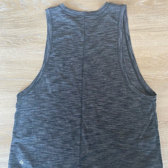 Lululemon tank top - Picture 2 of 3